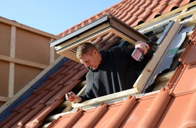 Pose de fenêtres de toit Velux à Uttwiller